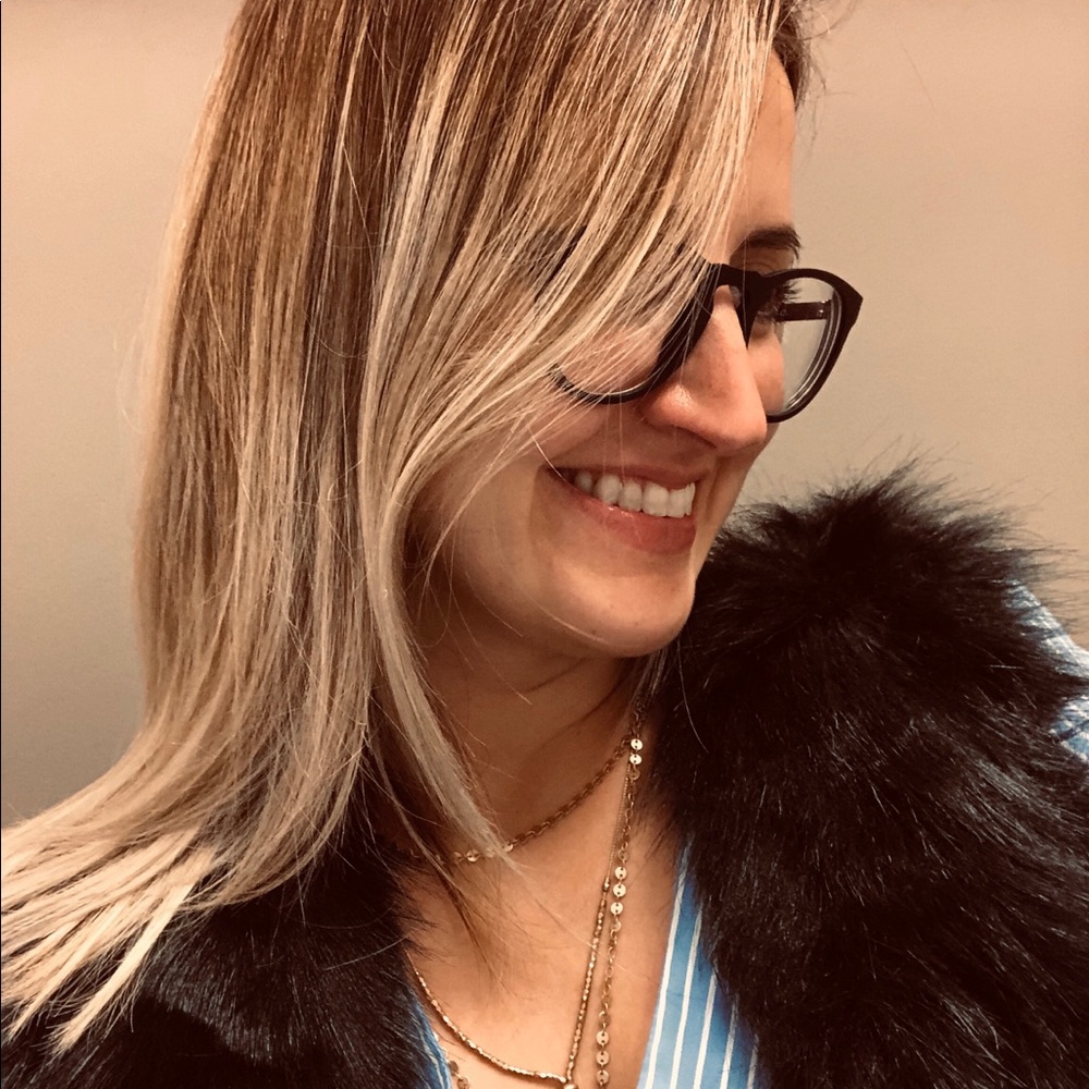 Meet your Posher, Stephany